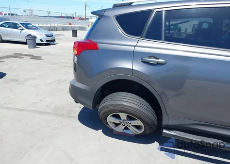 2015 Toyota Rav4 Xle from USA, damaged, VIN 2T3WFREV6FW140771